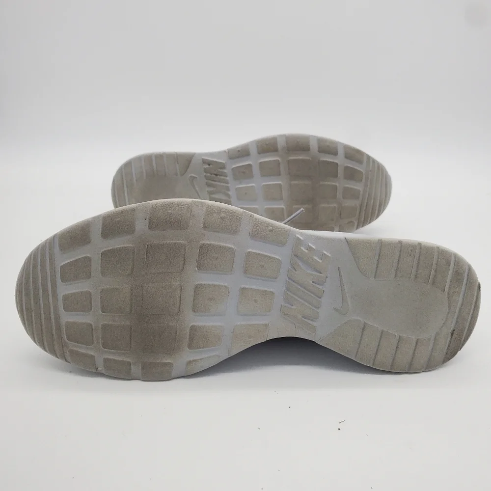 Nike tanjun gray